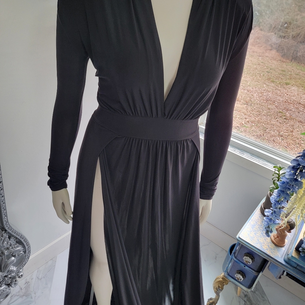 Fashion Nova Women's Dress With Slits Size Medium